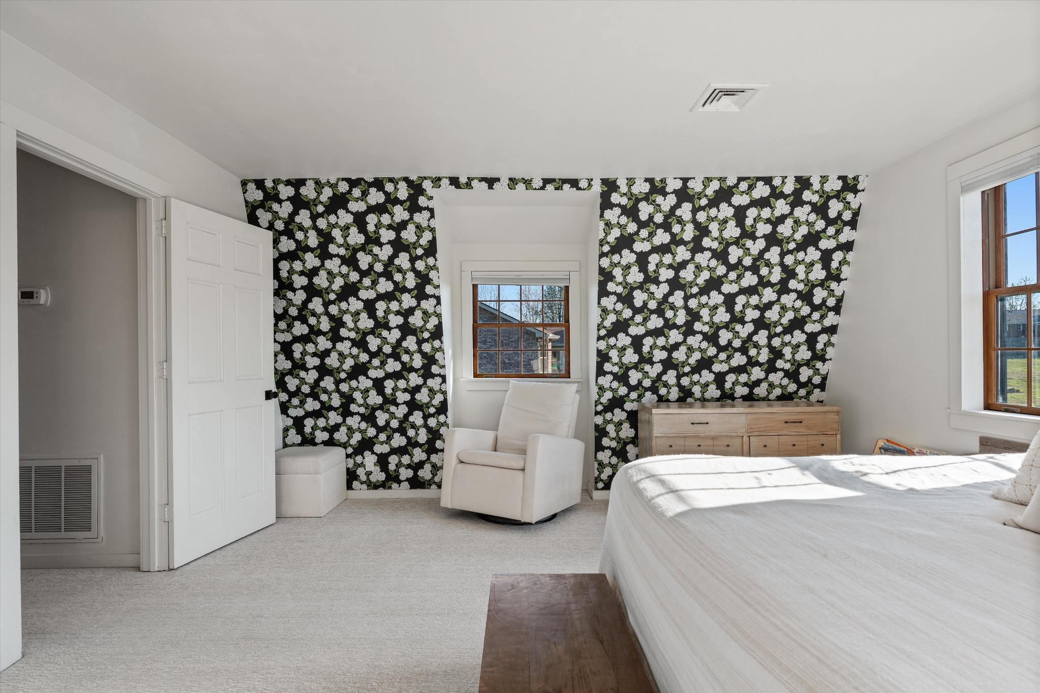 223 Hickory Trce