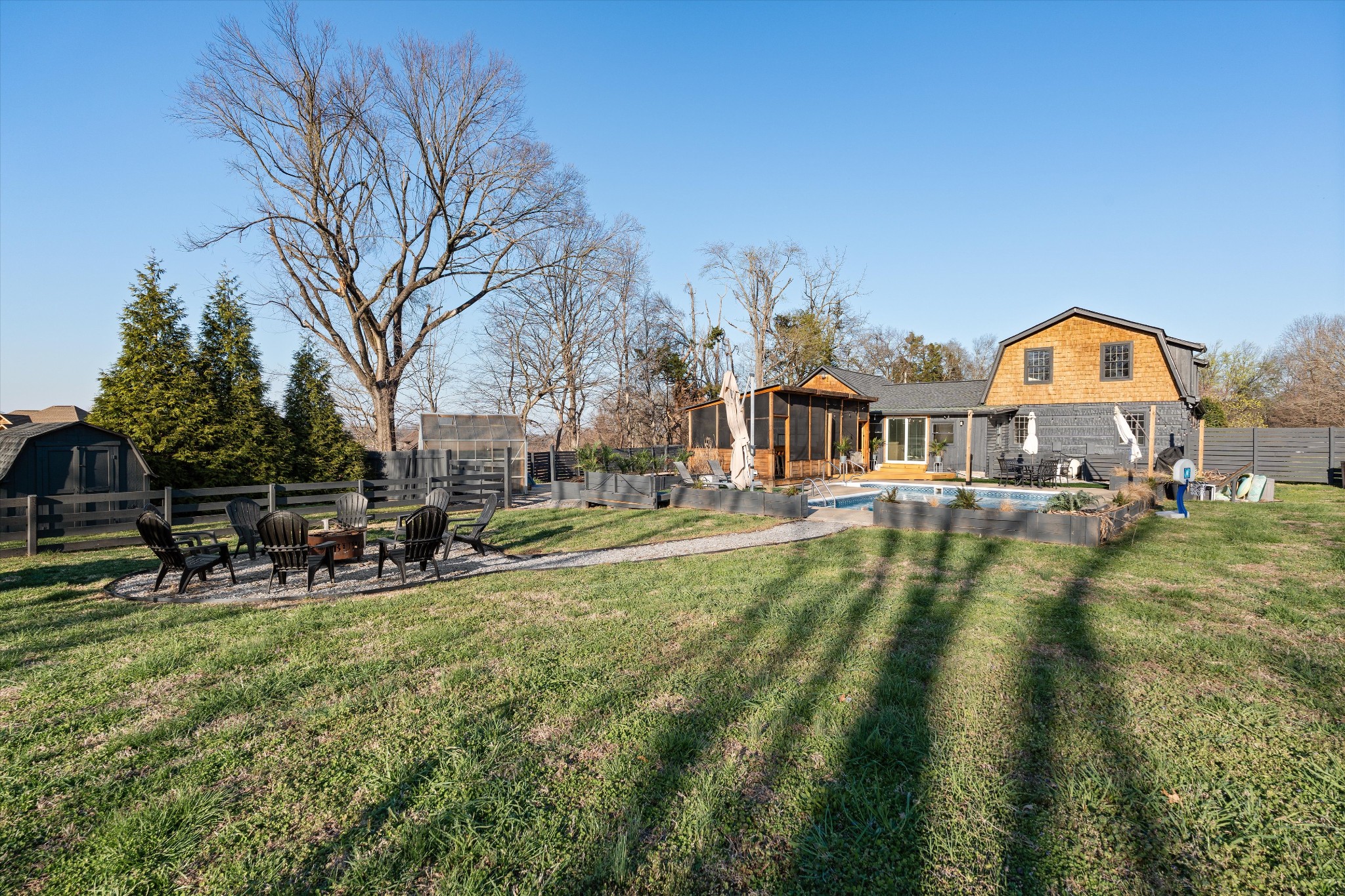 223 Hickory Trce