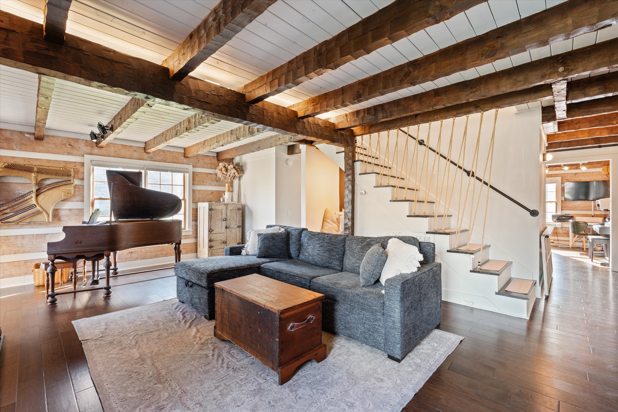 223 Hickory Trce