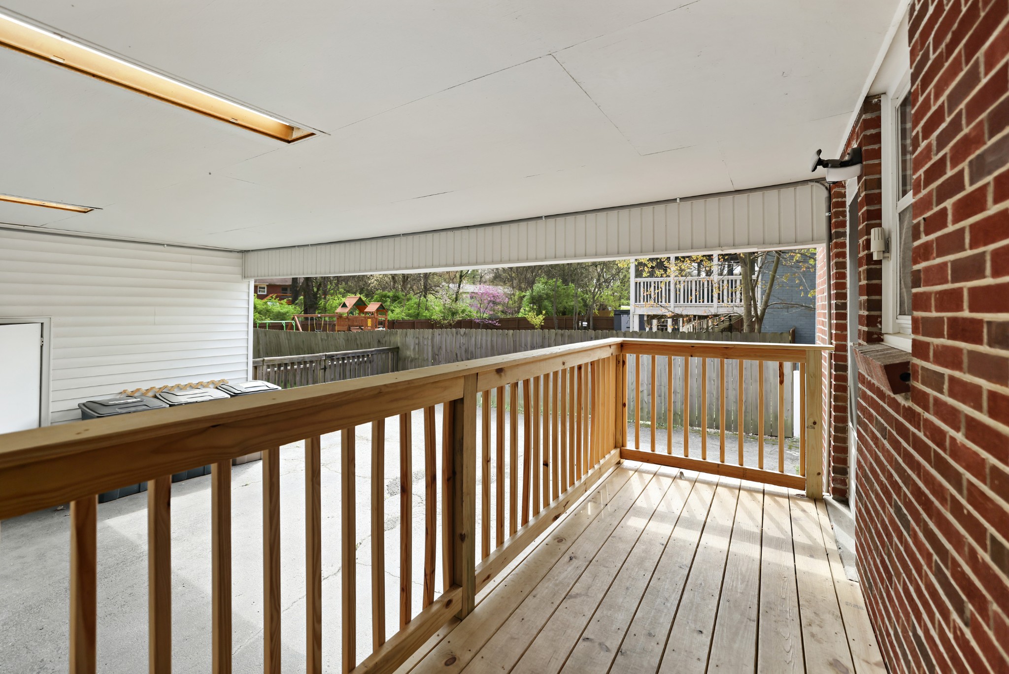 678 Brewer Dr