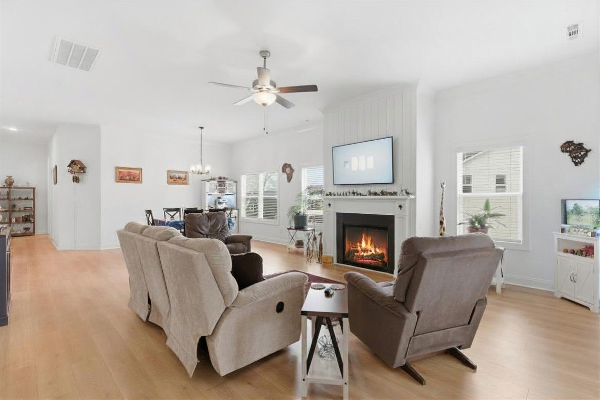 3072 Wiltshire Park Pl