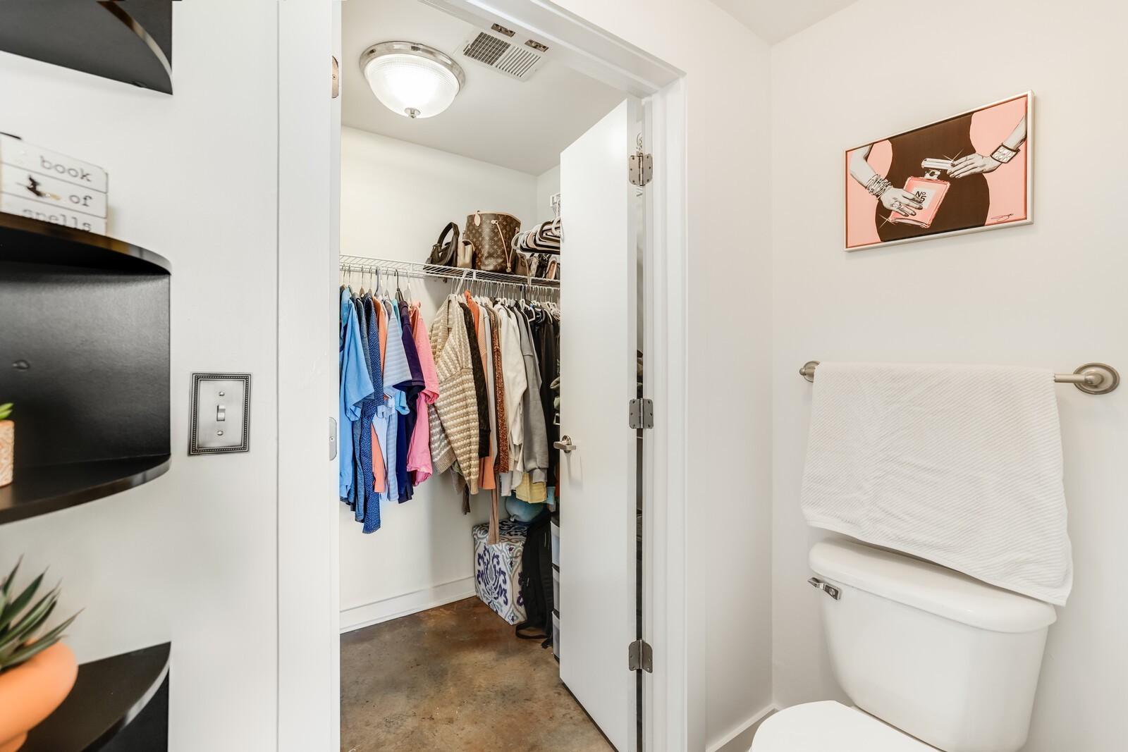 1803 Broadway Unit: 625
