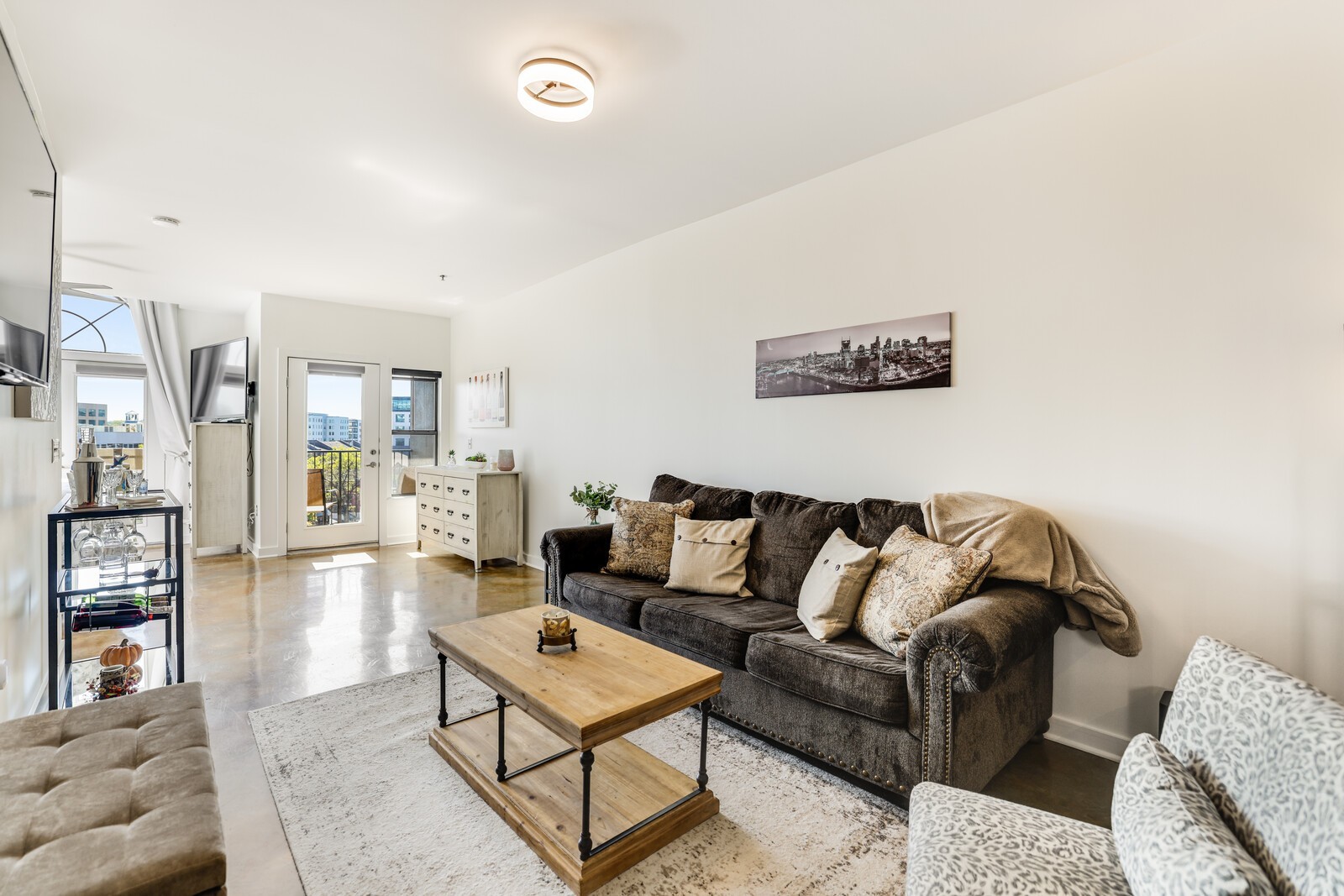 1803 Broadway Unit: 625