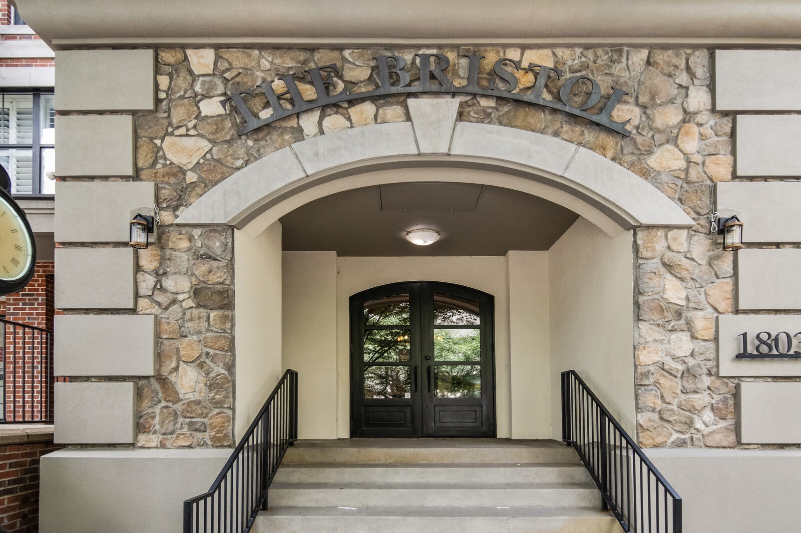 1803 Broadway Unit: 625