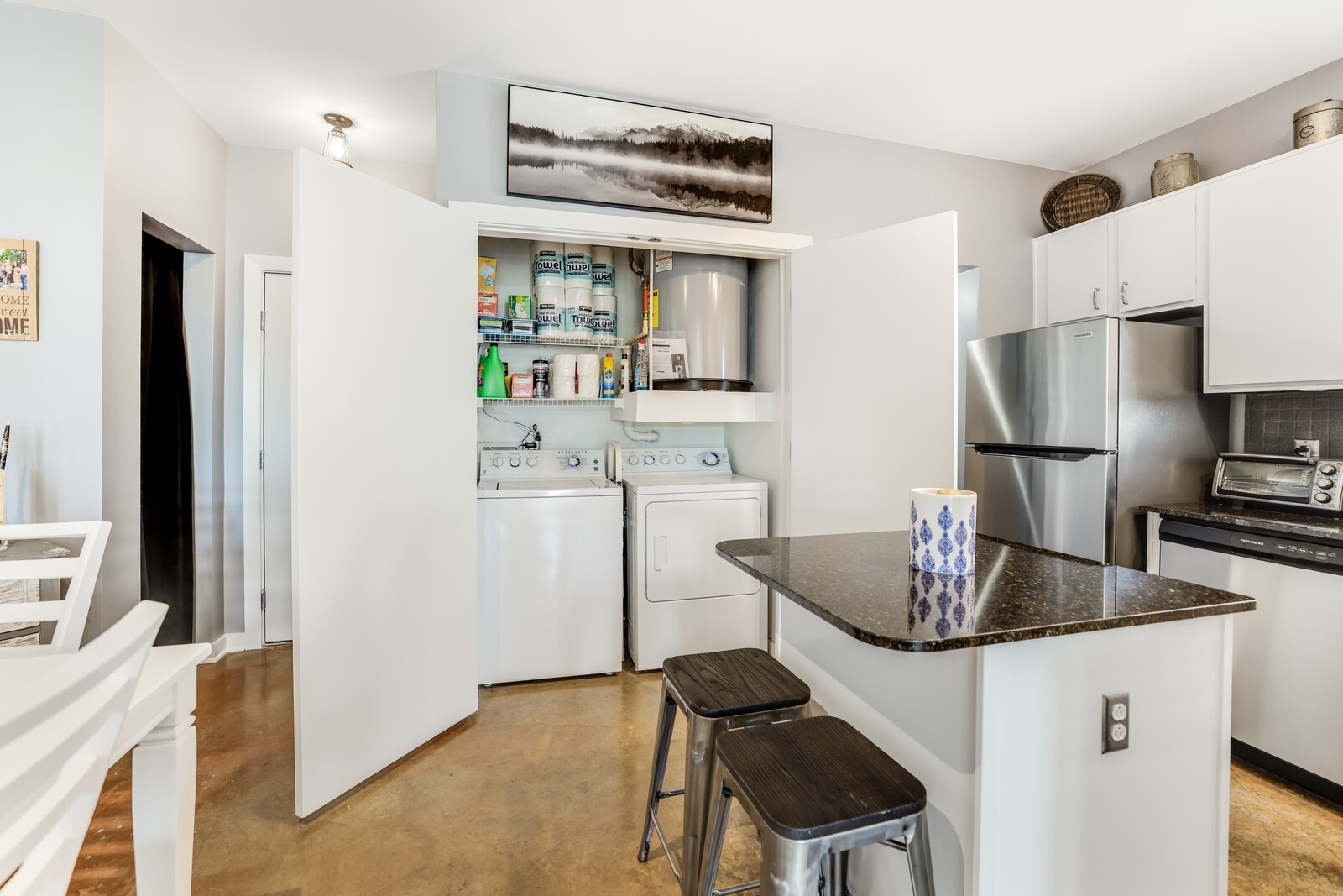 1803 Broadway Unit: 625