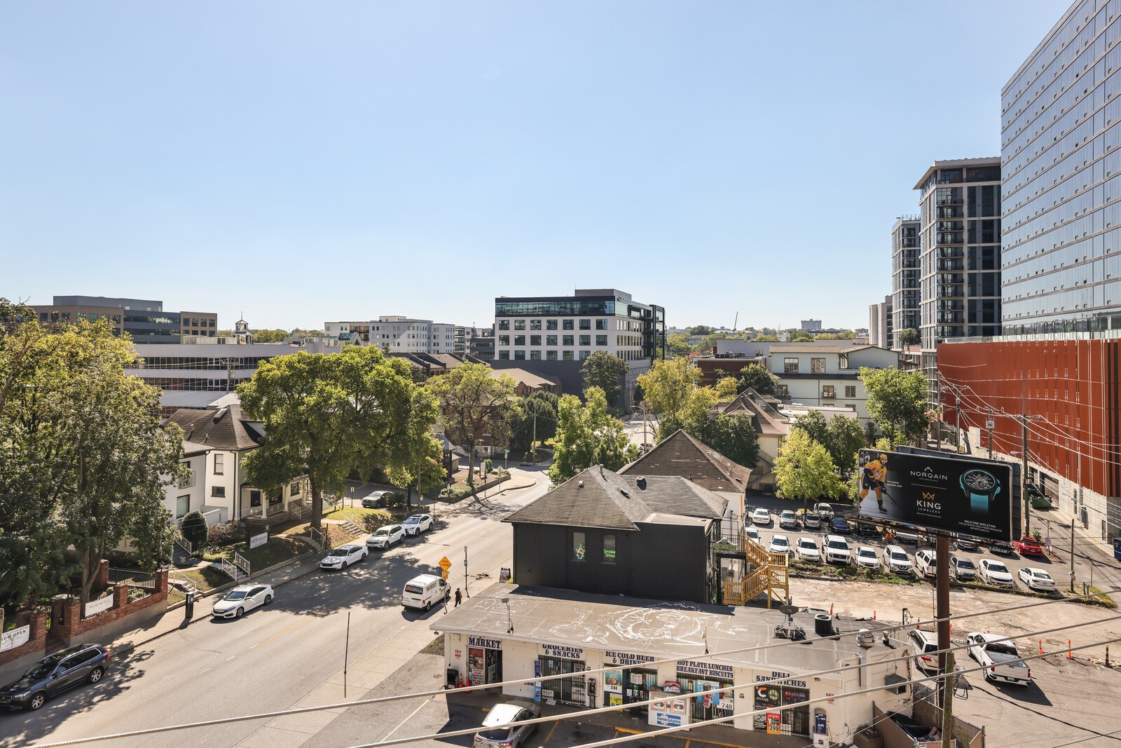 1803 Broadway Unit: 625