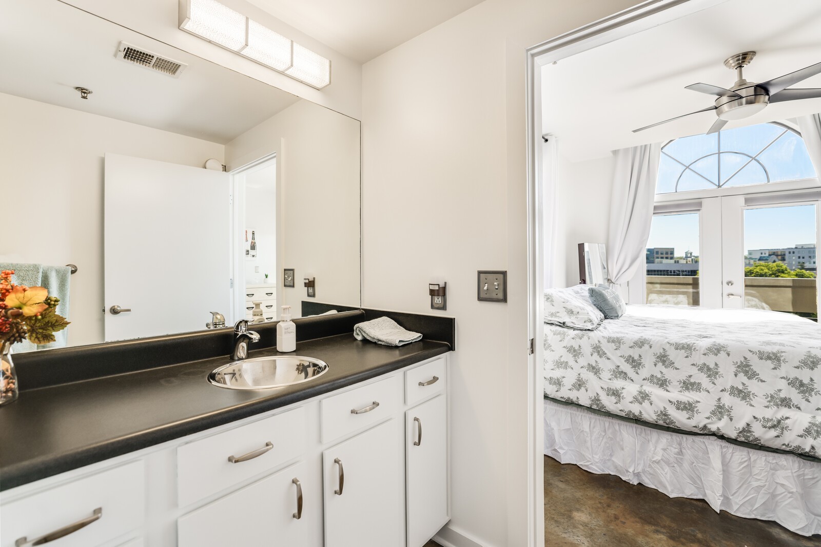 1803 Broadway Unit: 625