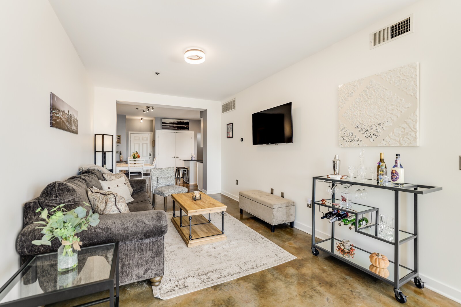 1803 Broadway Unit: 625