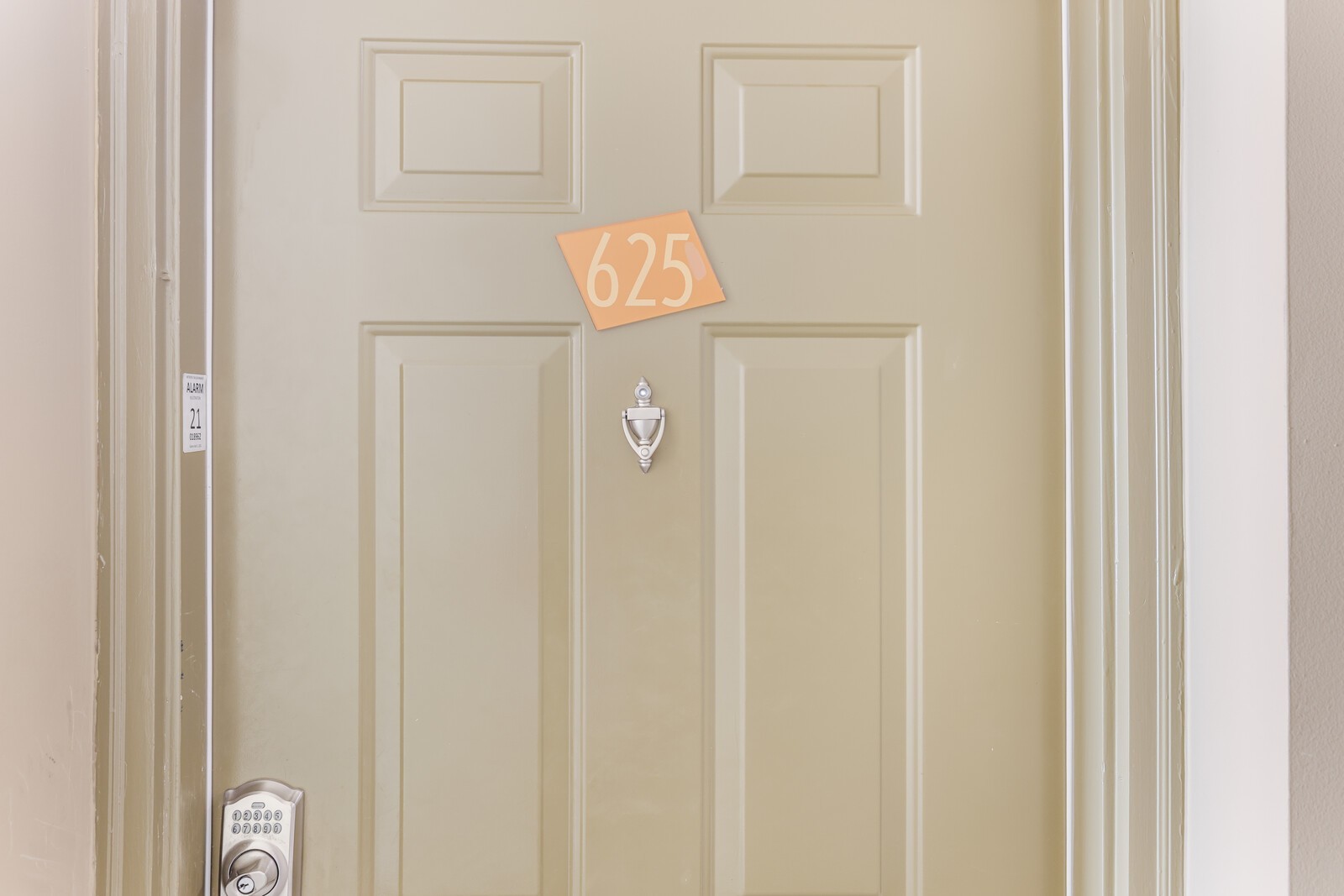 1803 Broadway Unit: 625