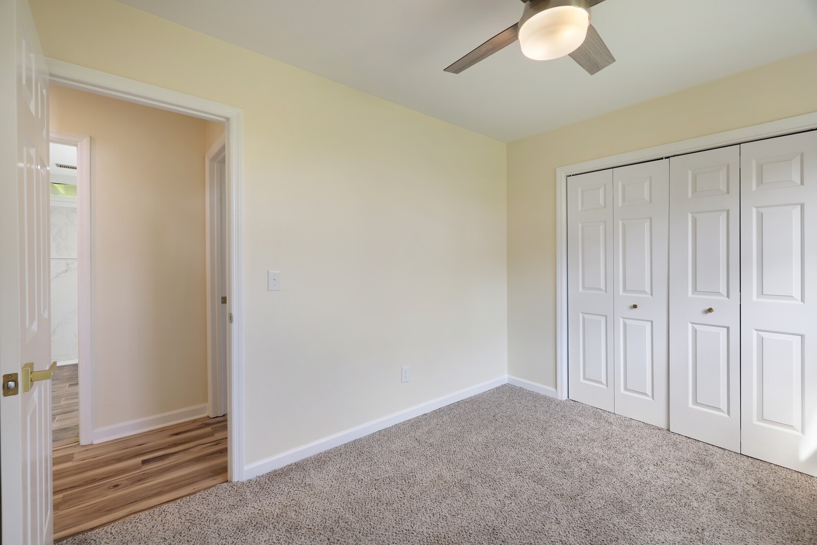 800 Carlisle Ct, N