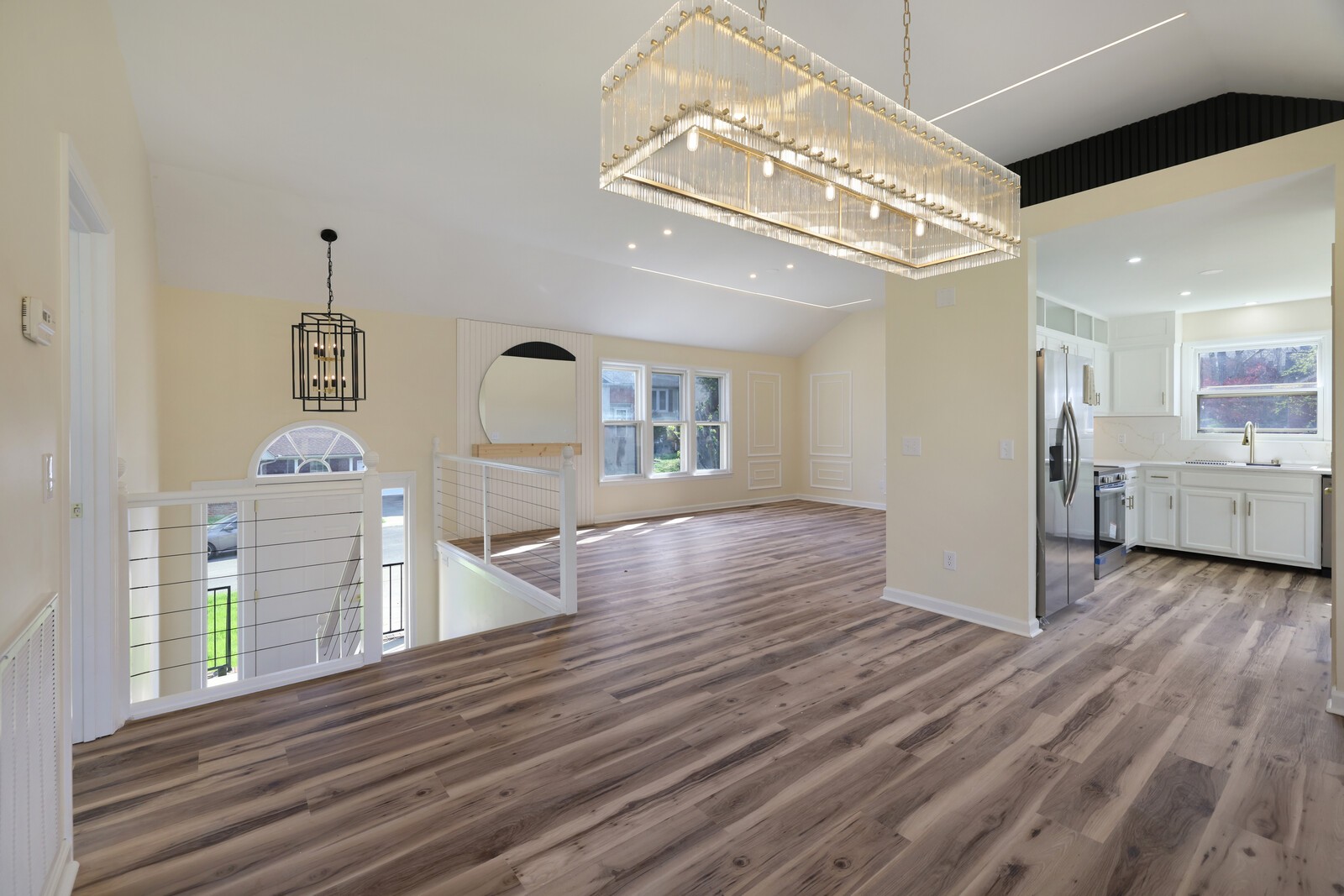 800 Carlisle Ct, N