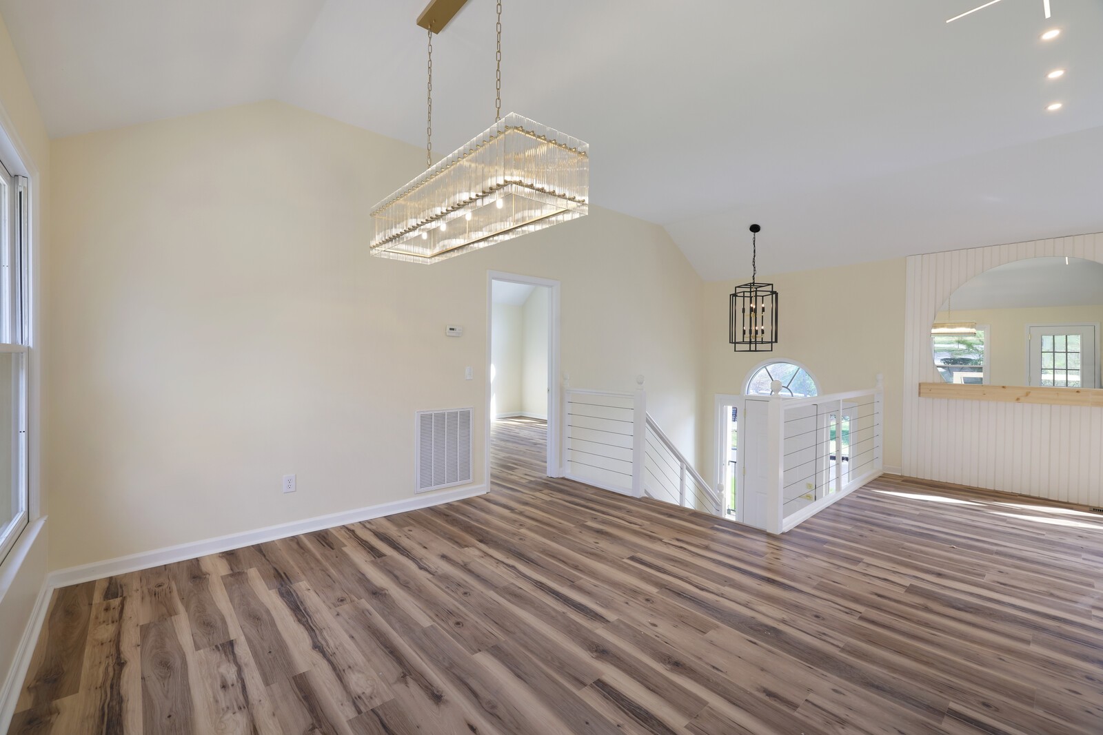 800 Carlisle Ct, N
