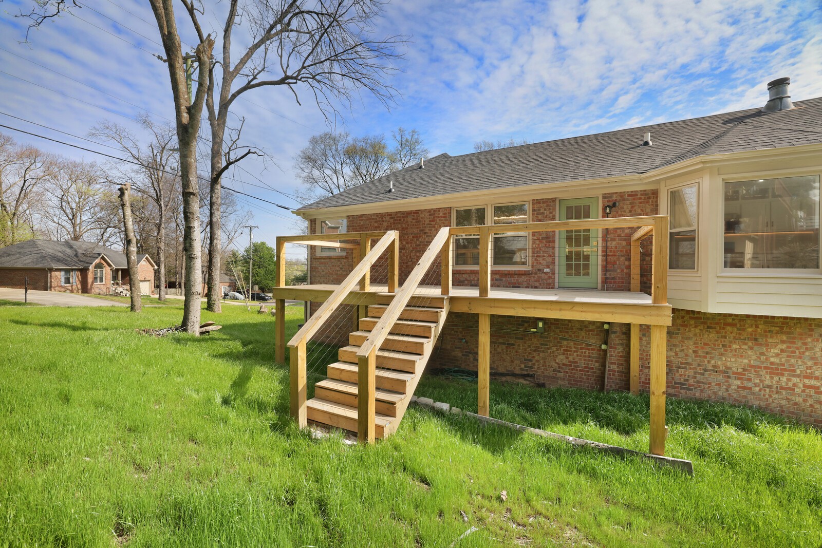 800 Carlisle Ct, N