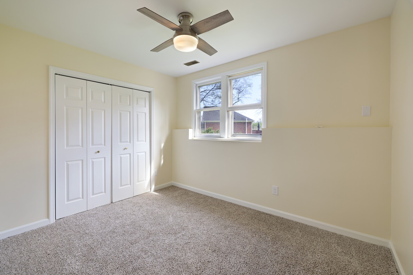800 Carlisle Ct, N