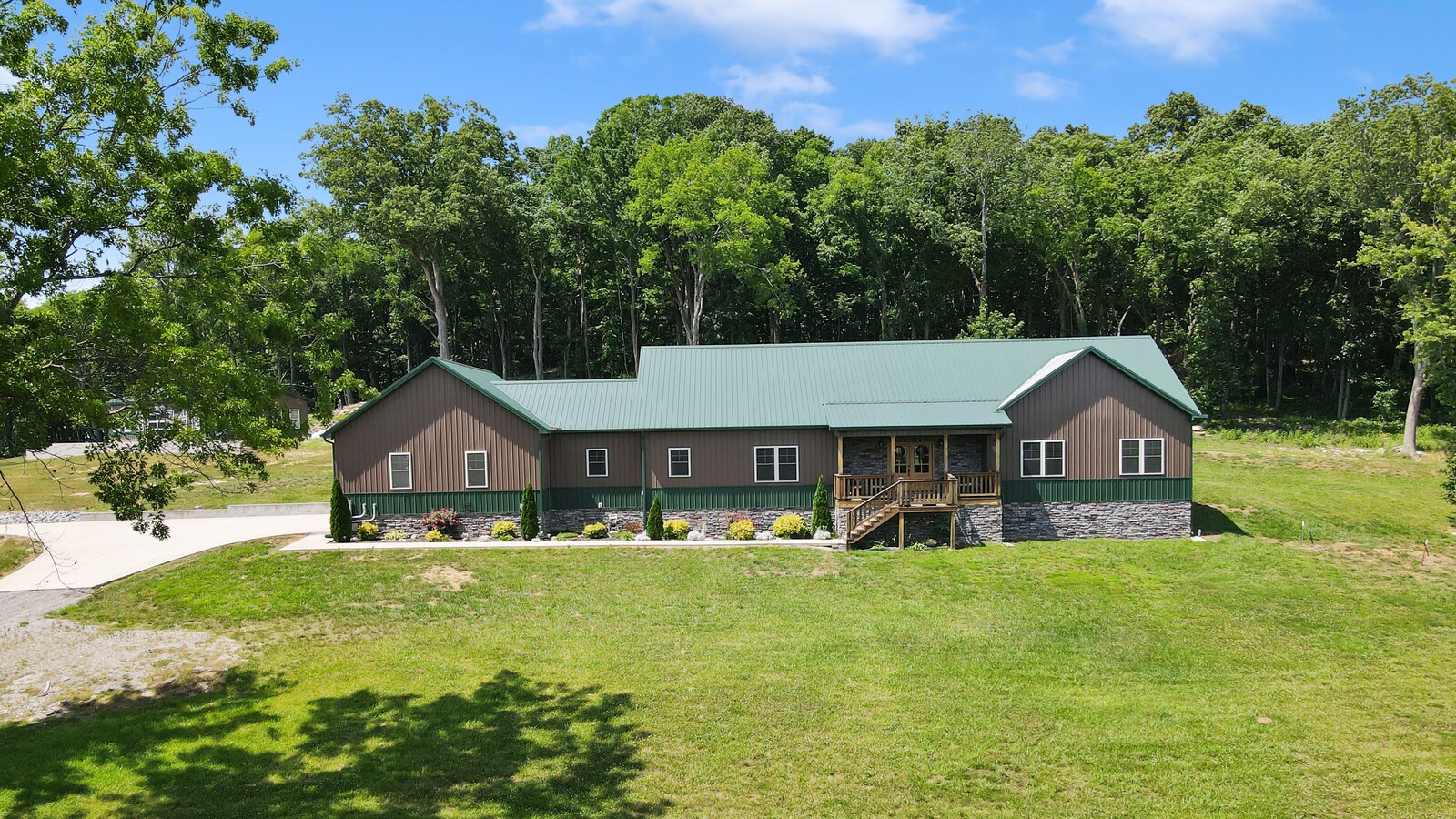 2095 Linwood Rd