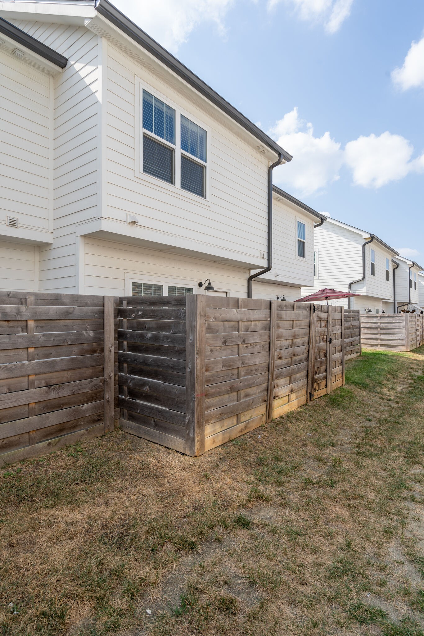 2145 Bayport Ave