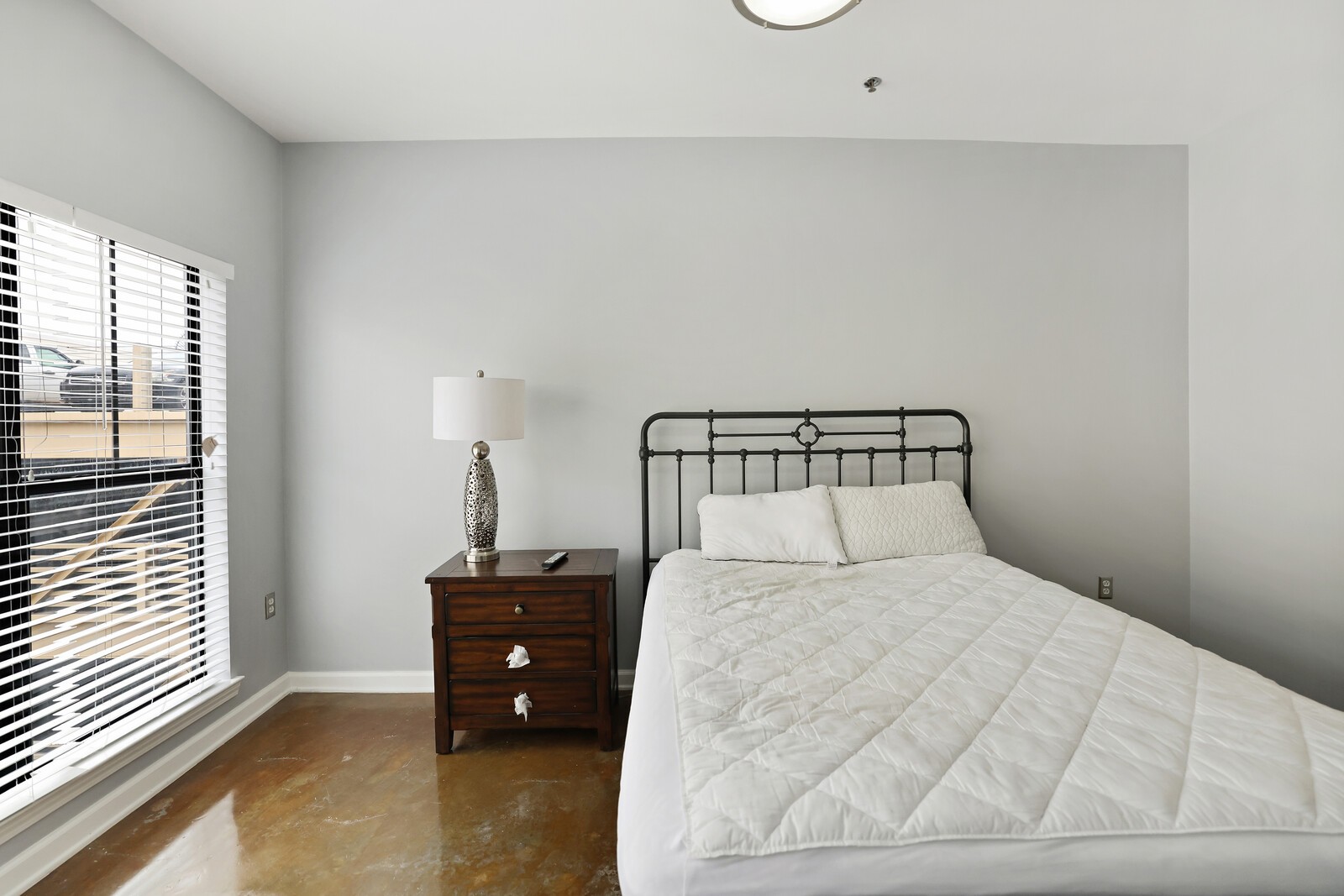 1803 Broadway Unit: 611