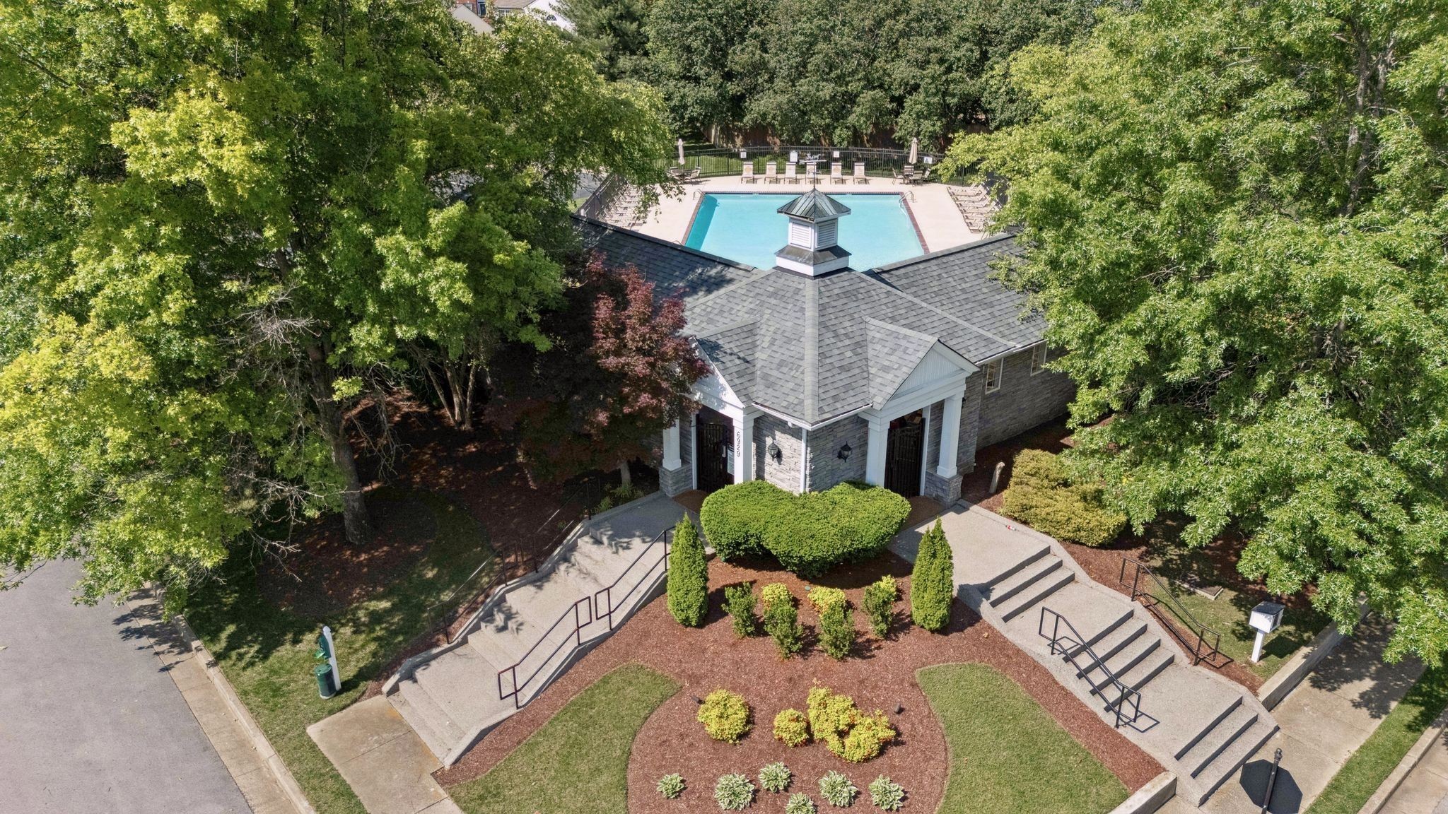 1412 Beech Hollow Ct
