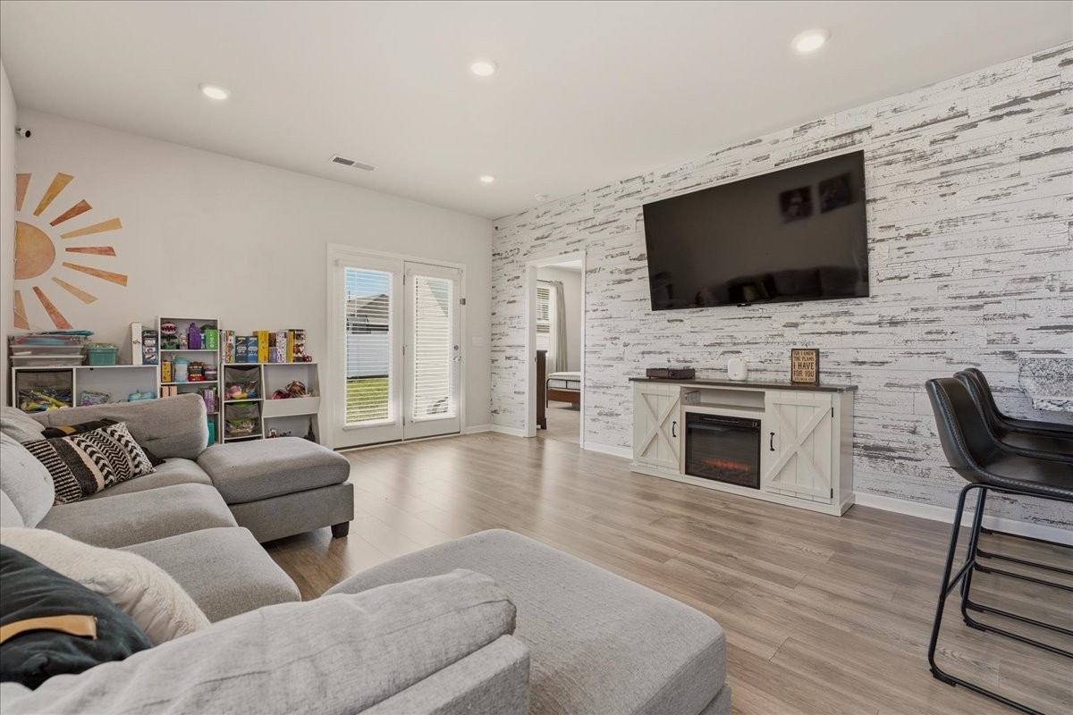 2303 Tintern Rd