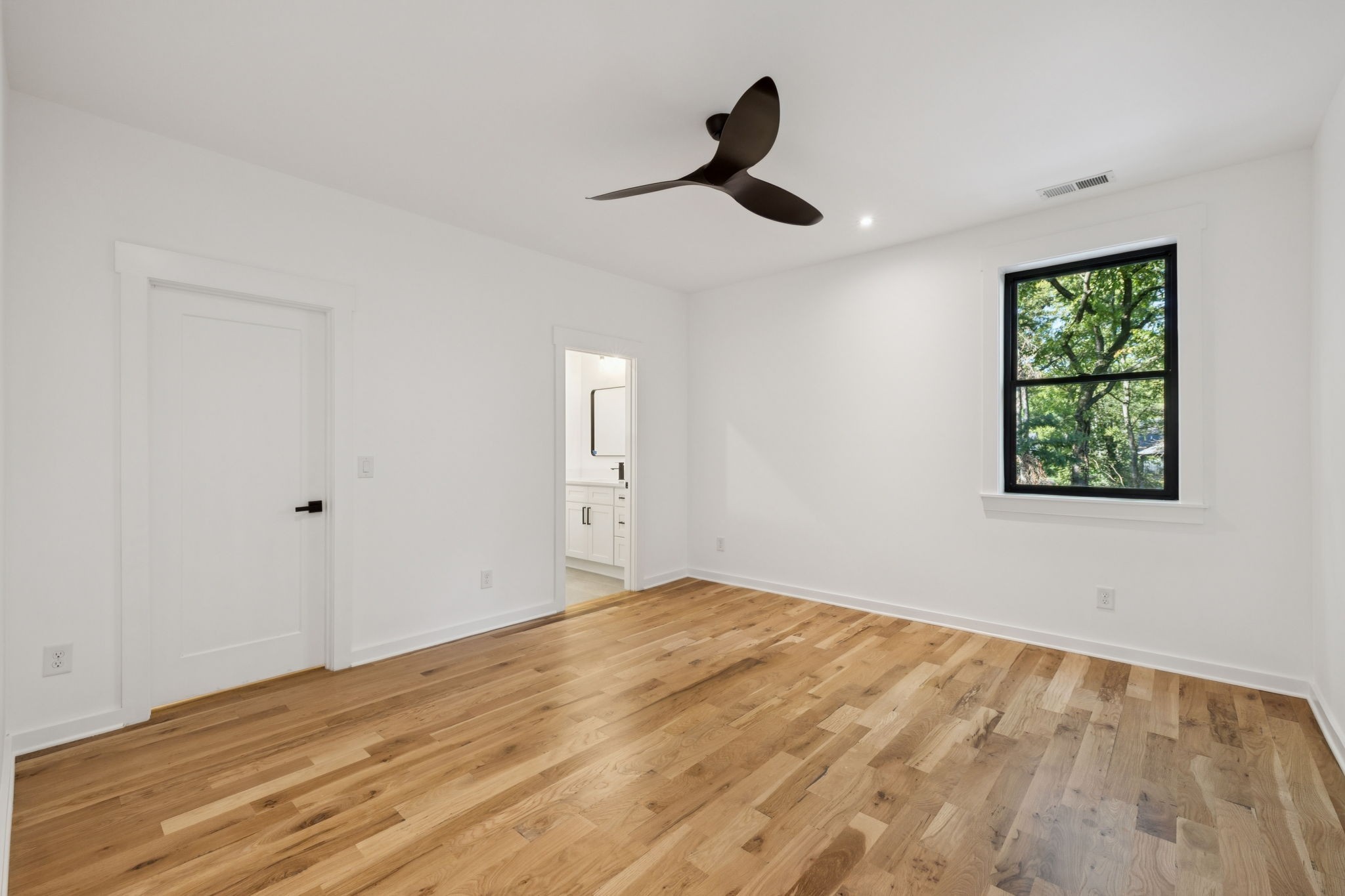 1114 Caldwell Ln
