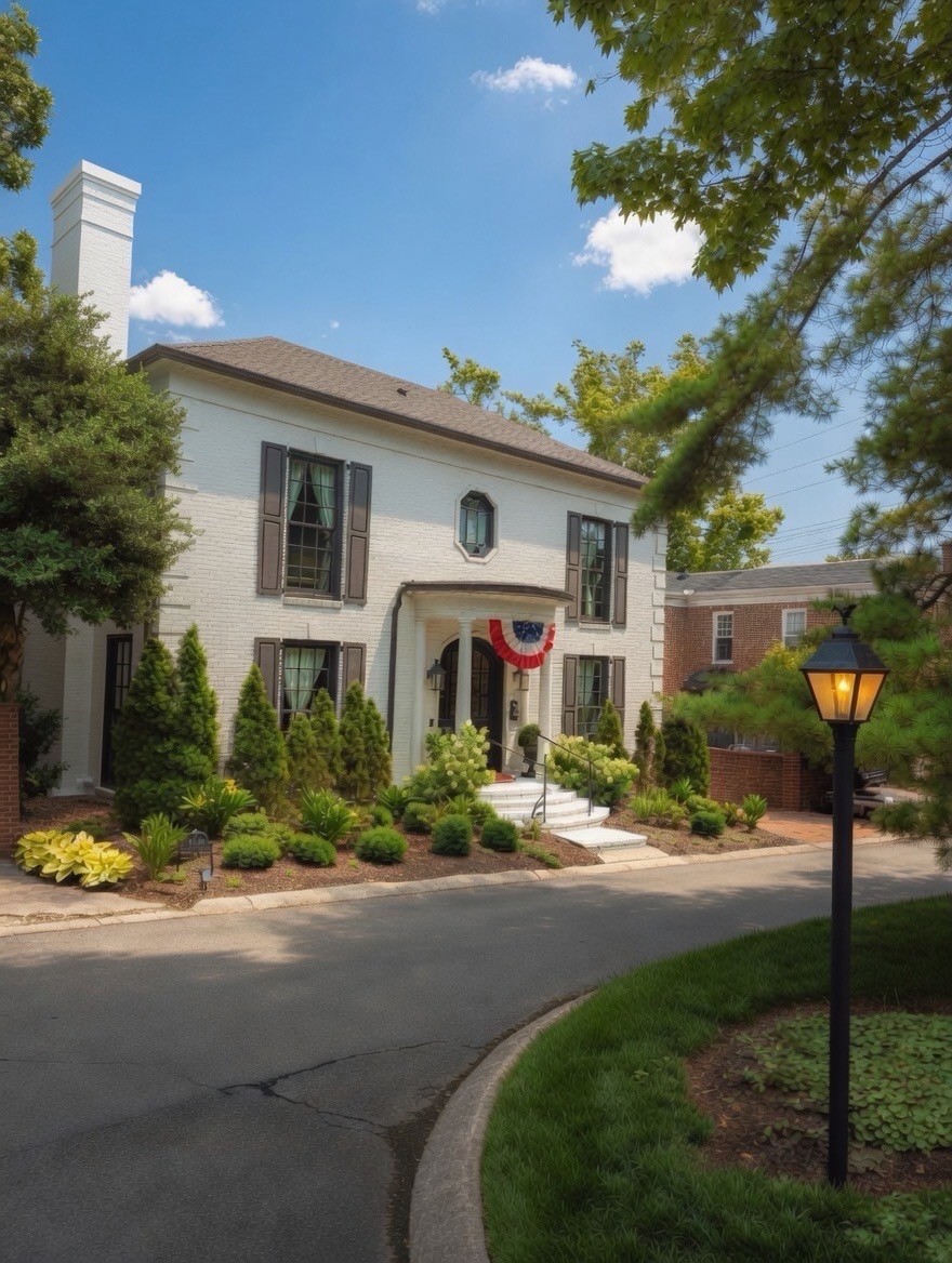 2126 Golf Club Ln