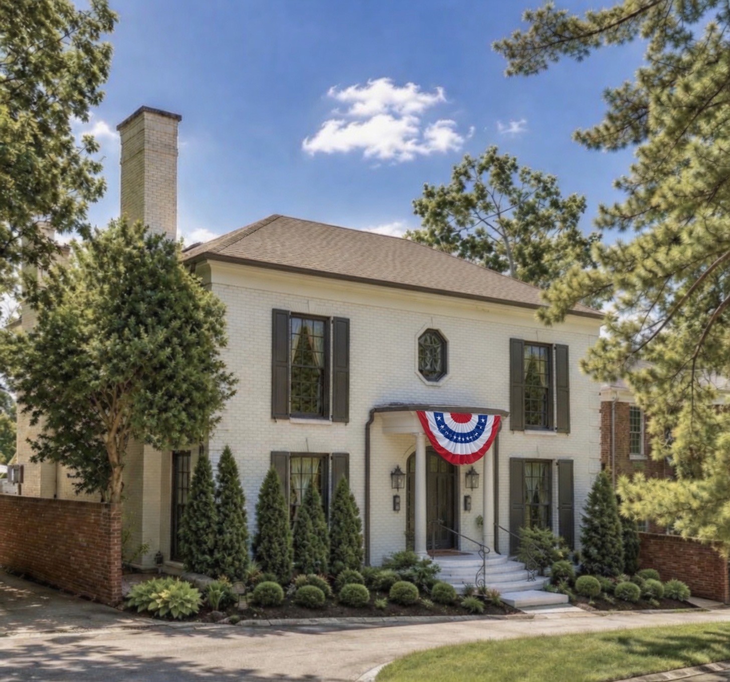 2126 Golf Club Ln