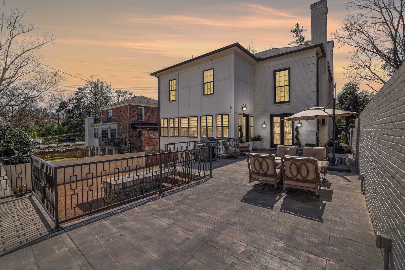 2126 Golf Club Ln