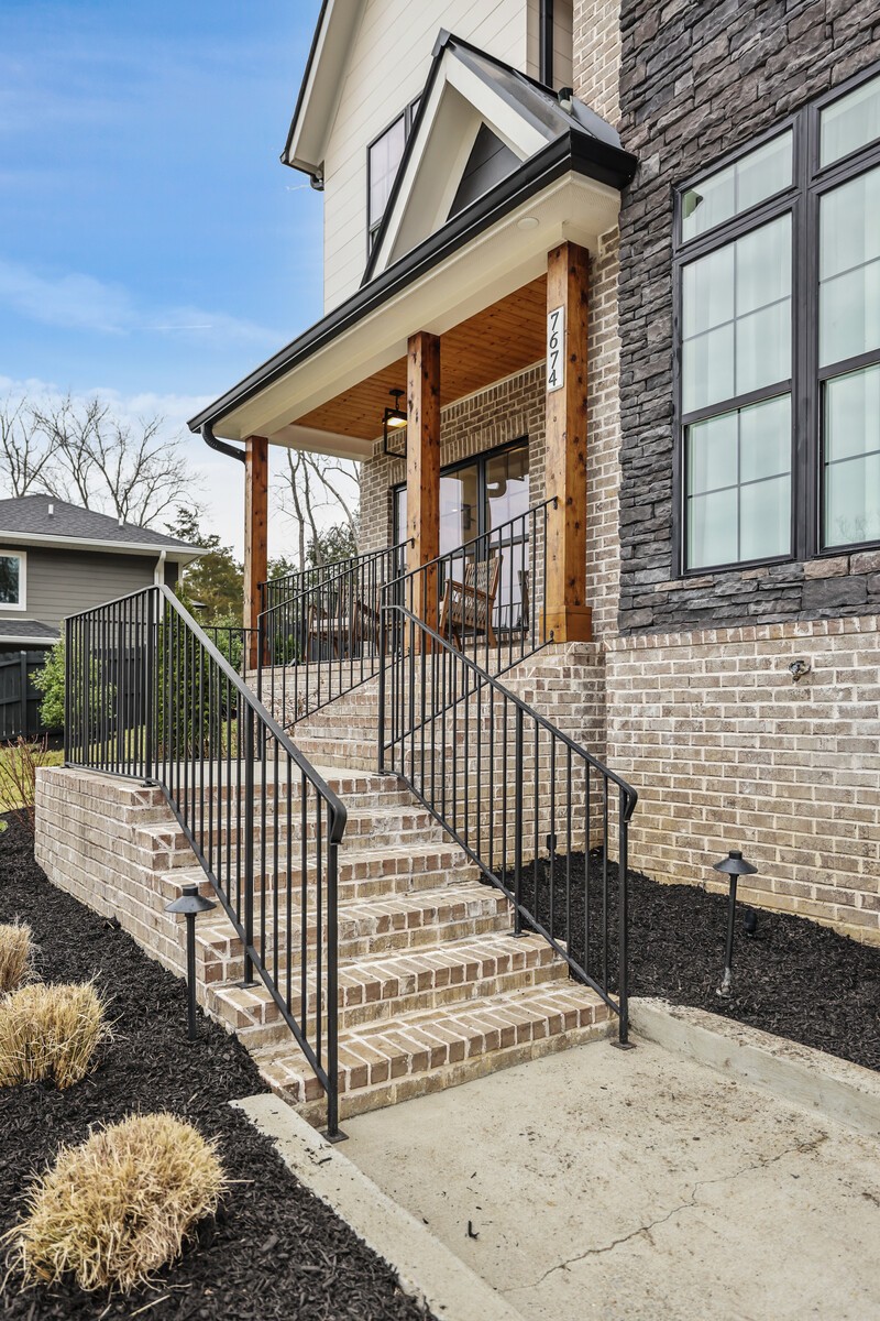 7674 Sawyer Brown Rd