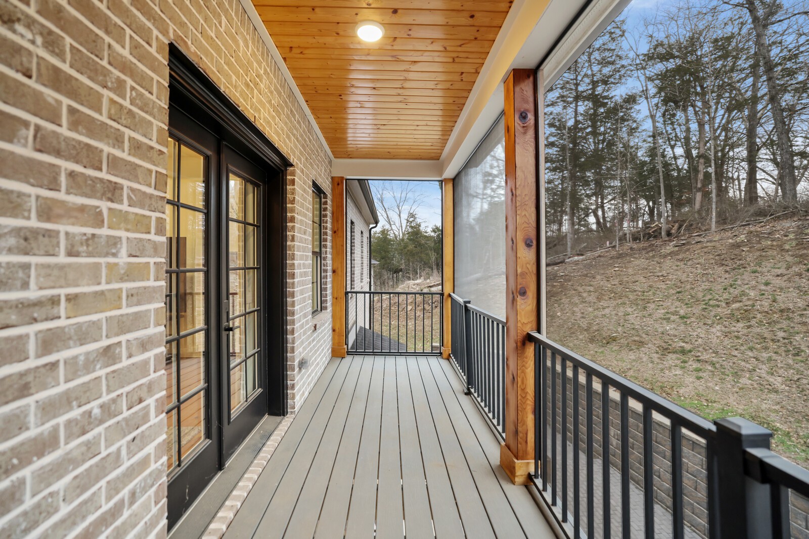 7674 Sawyer Brown Rd