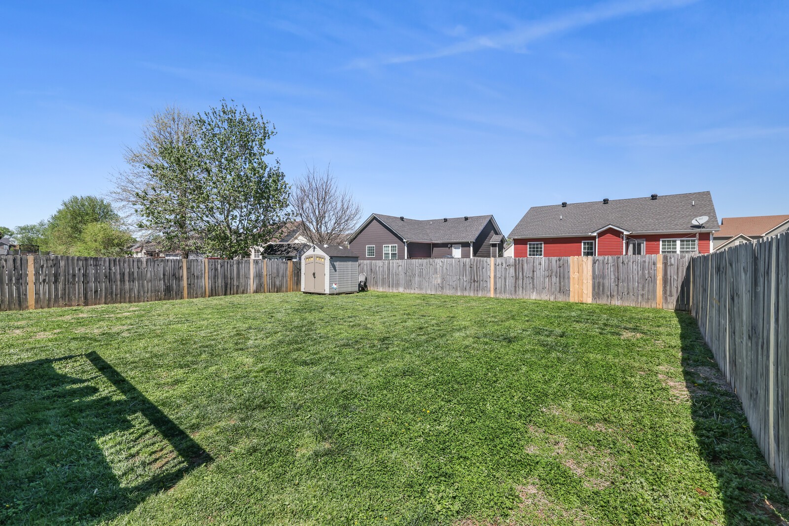 525 Oakmont Dr