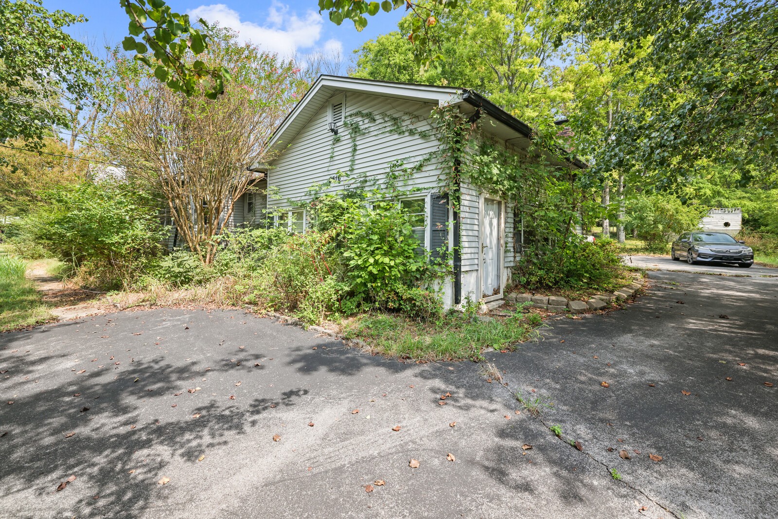 2516 Old Smith Springs Rd