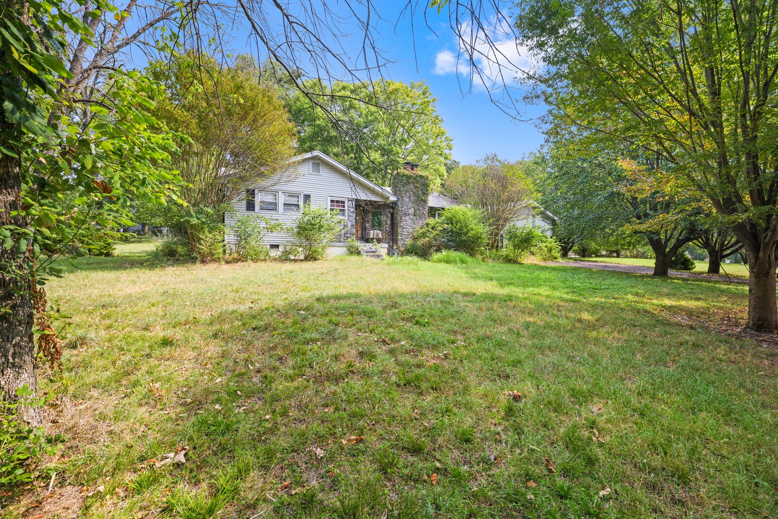 2516 Old Smith Springs Rd