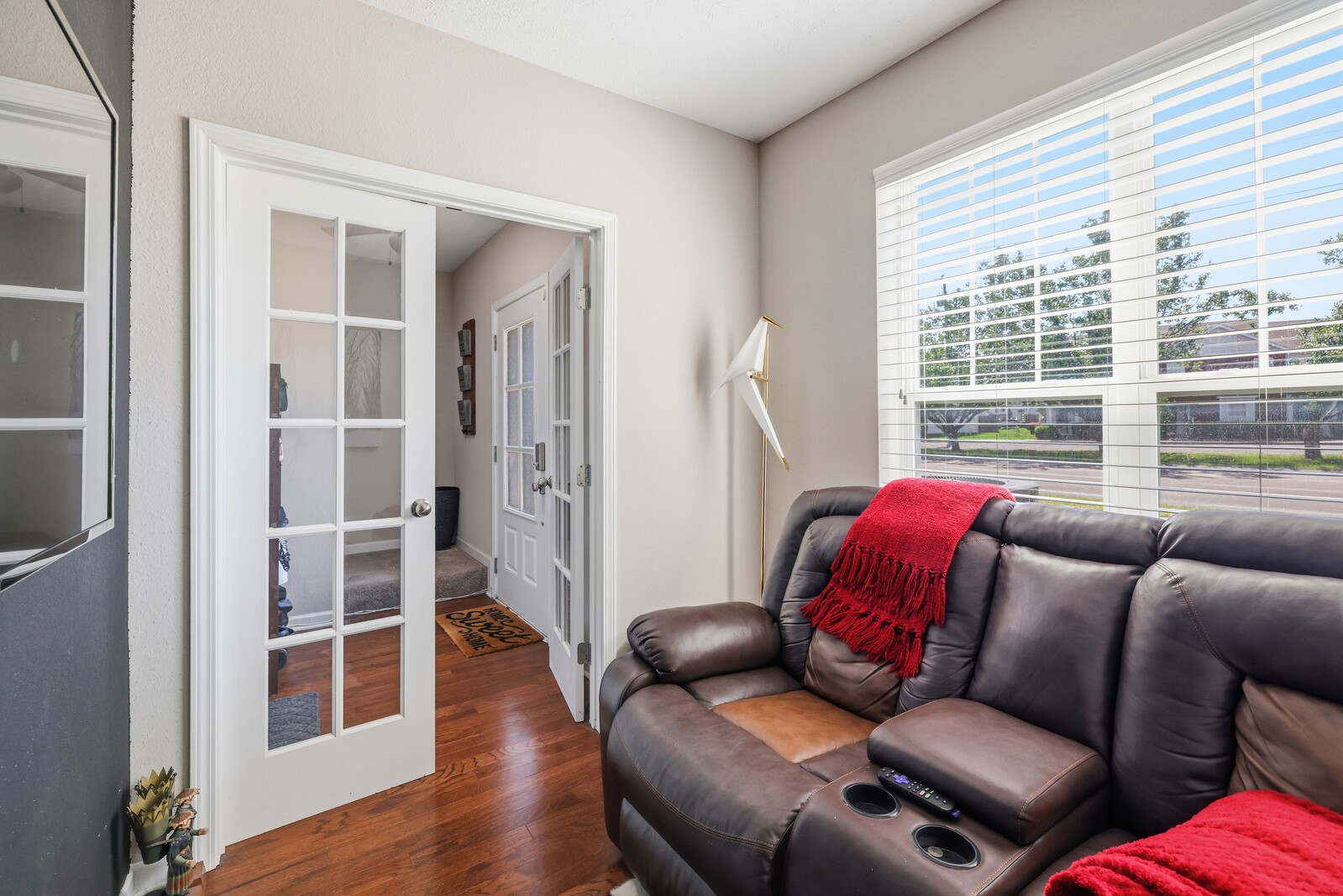 102 Ramsden Ave