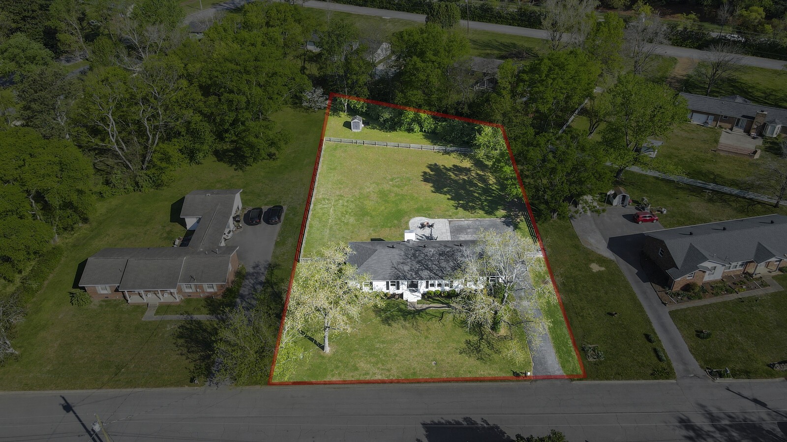 1136 Howell Dr