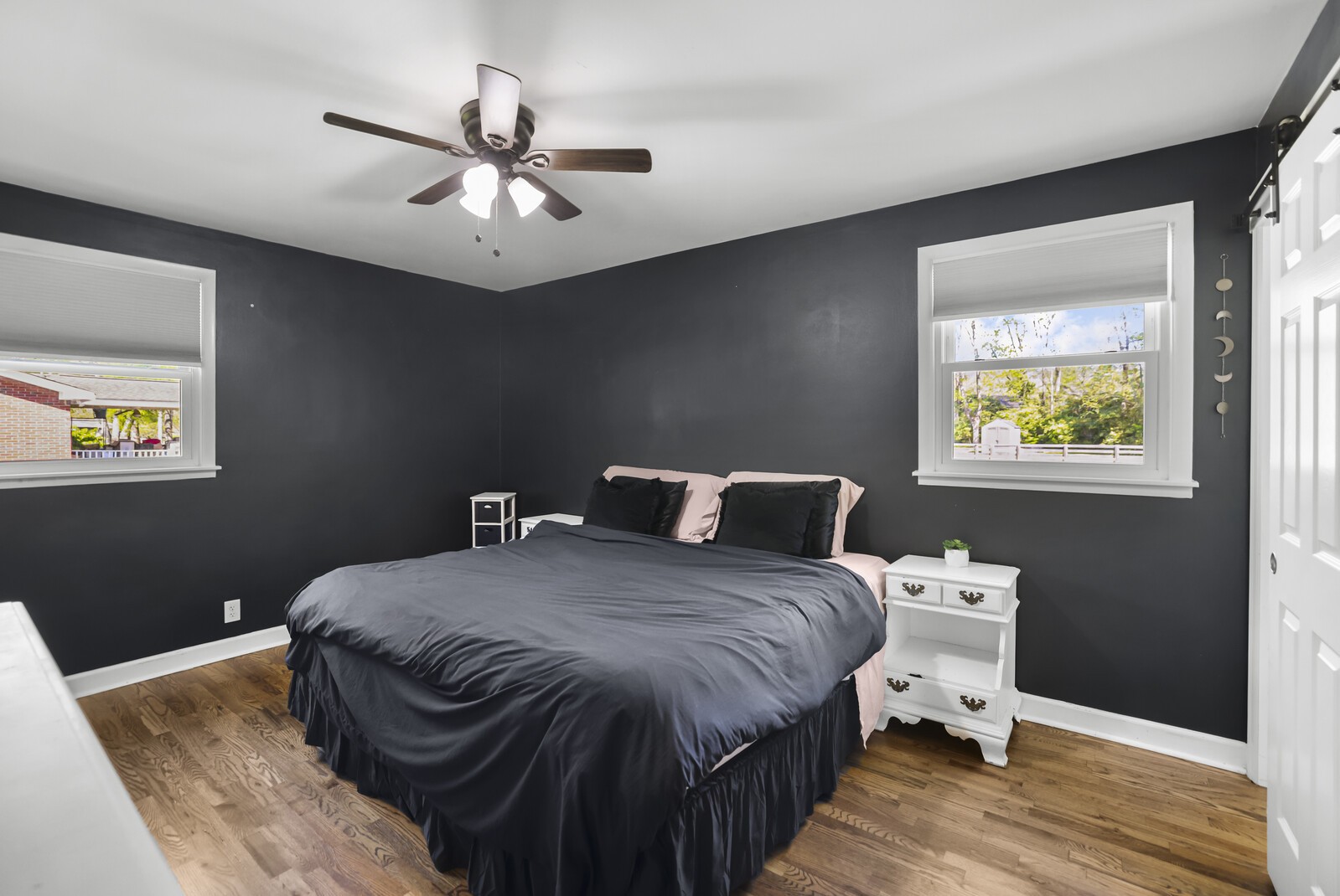 1136 Howell Dr