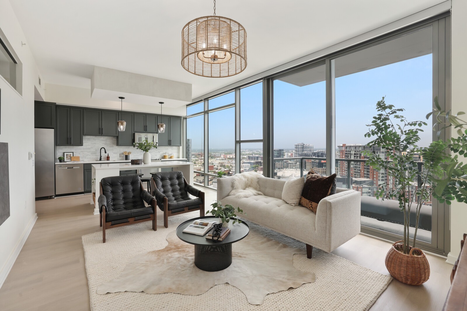 1212 Laurel St Unit: 1905