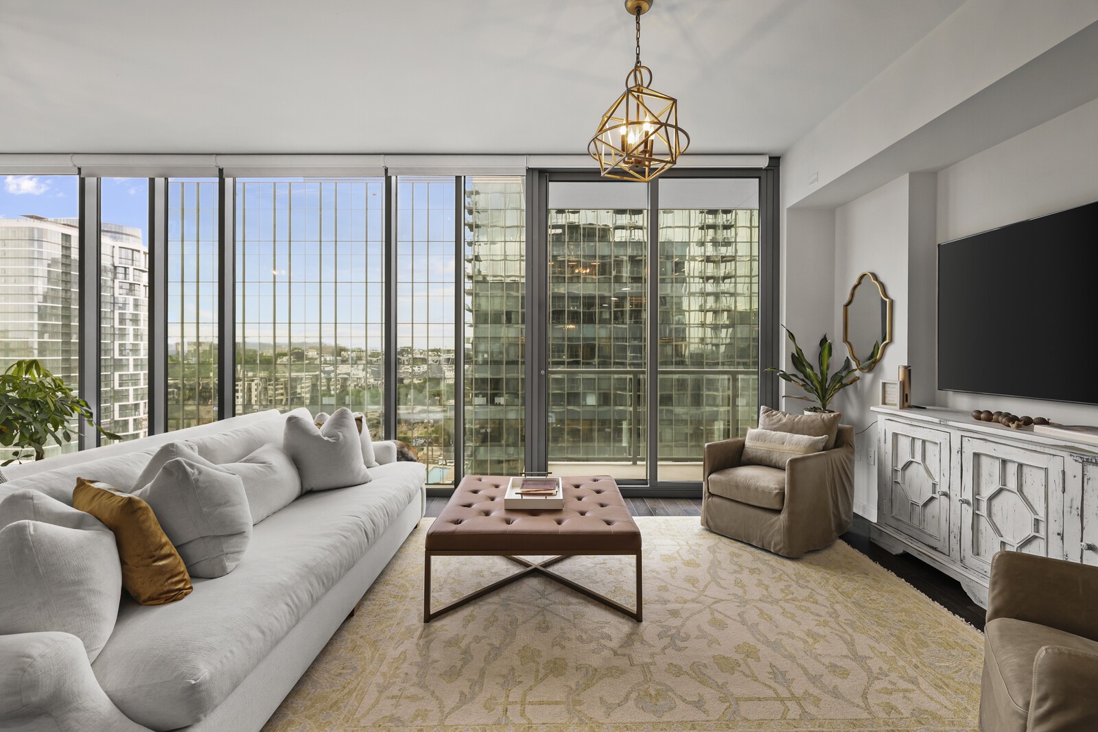 1212 Laurel St Unit: 1314