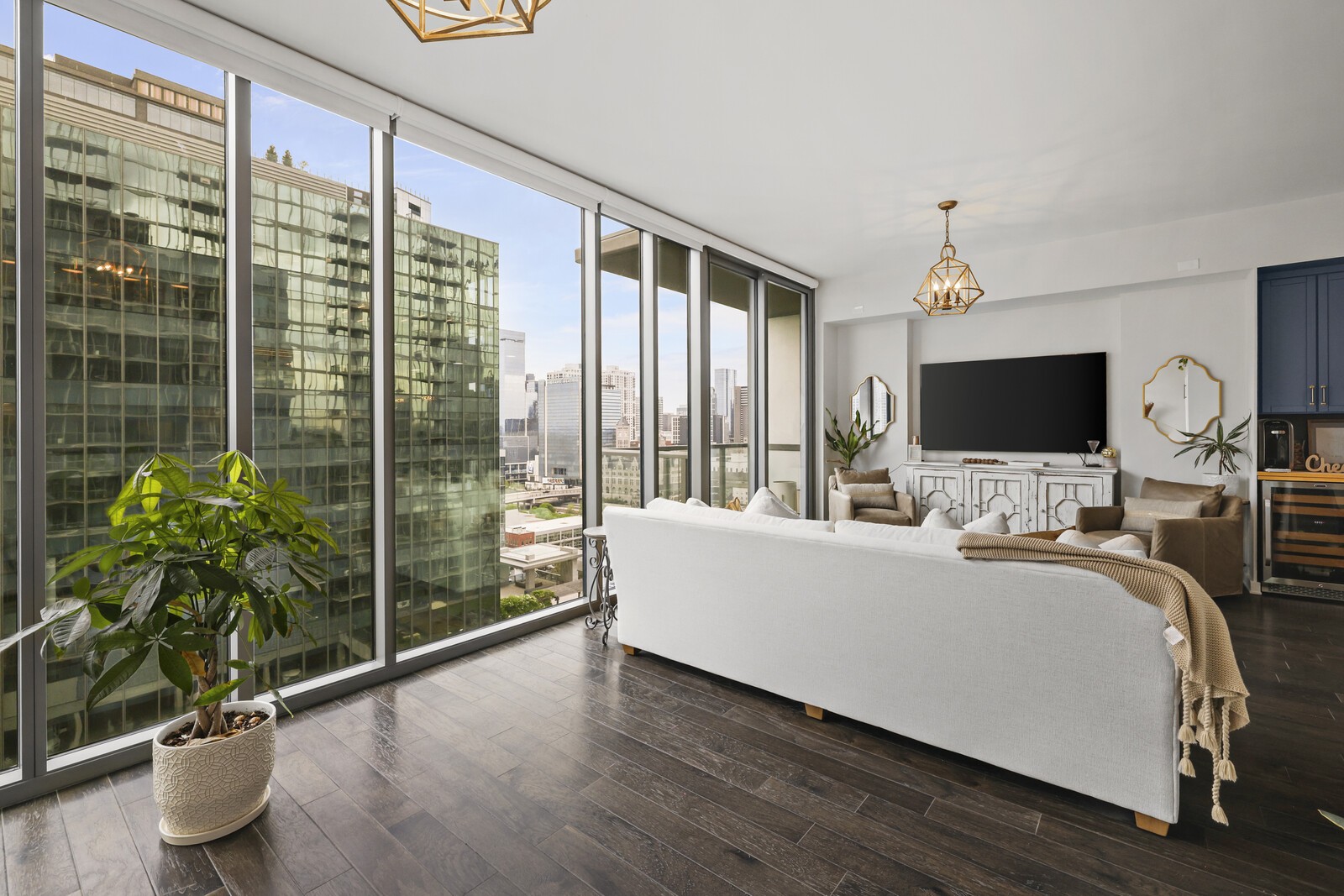 1212 Laurel St Unit: 1314