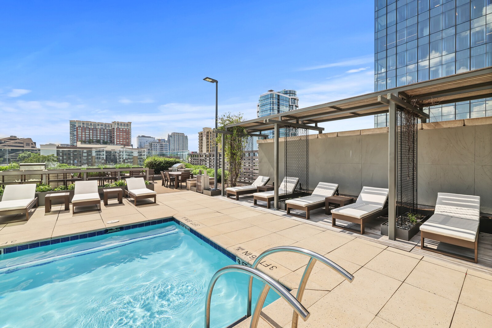1212 Laurel St Unit: 1314