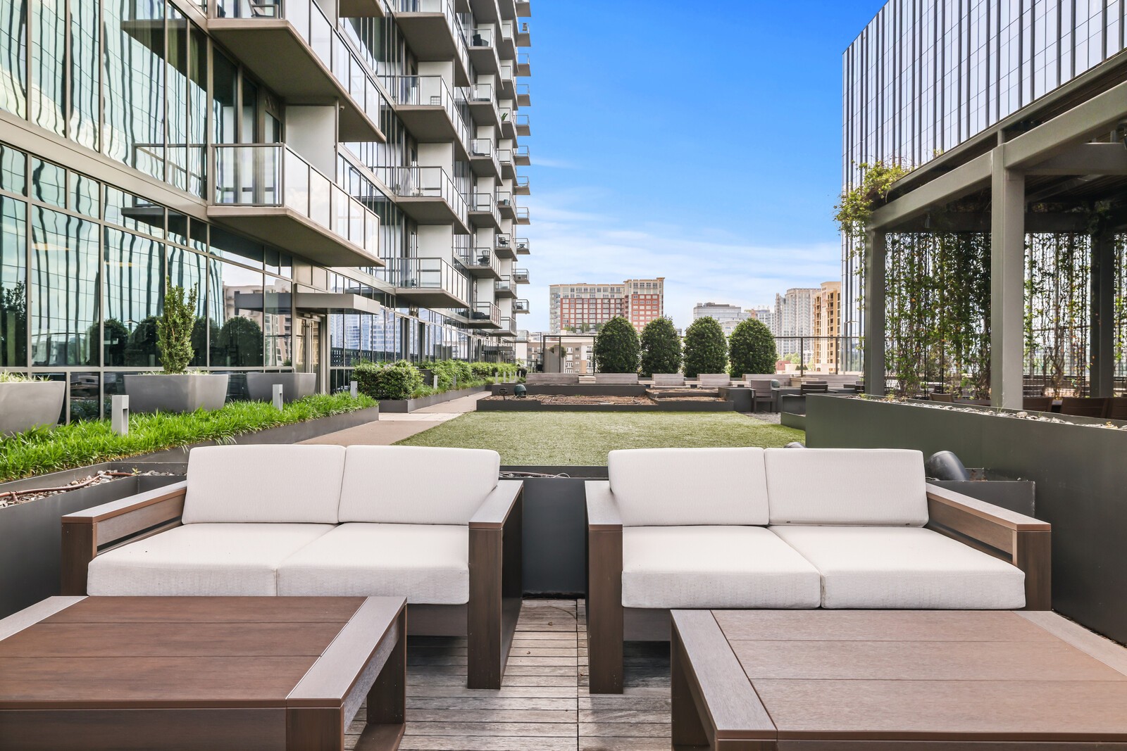 1212 Laurel St Unit: 1314