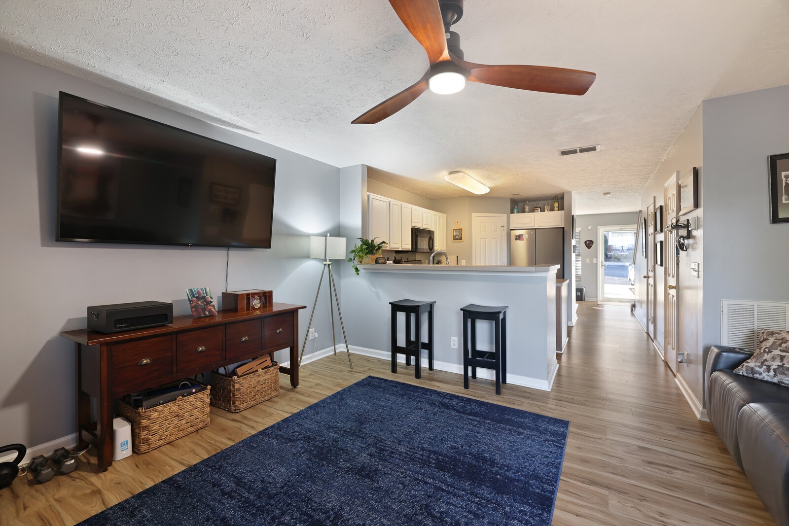 141 Shadow Glen Dr