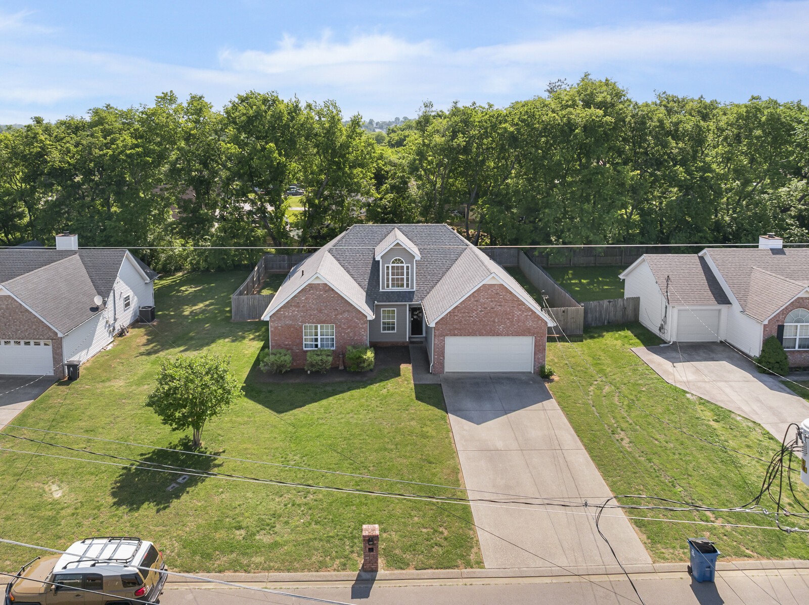 2233 Rosecran Cir