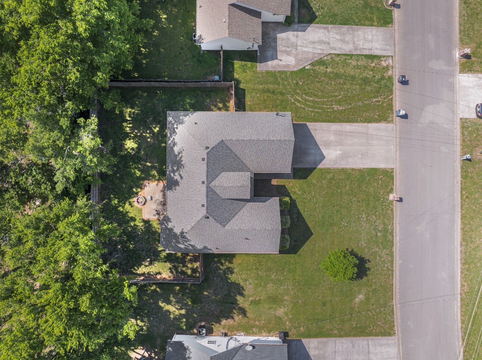 2233 Rosecran Cir