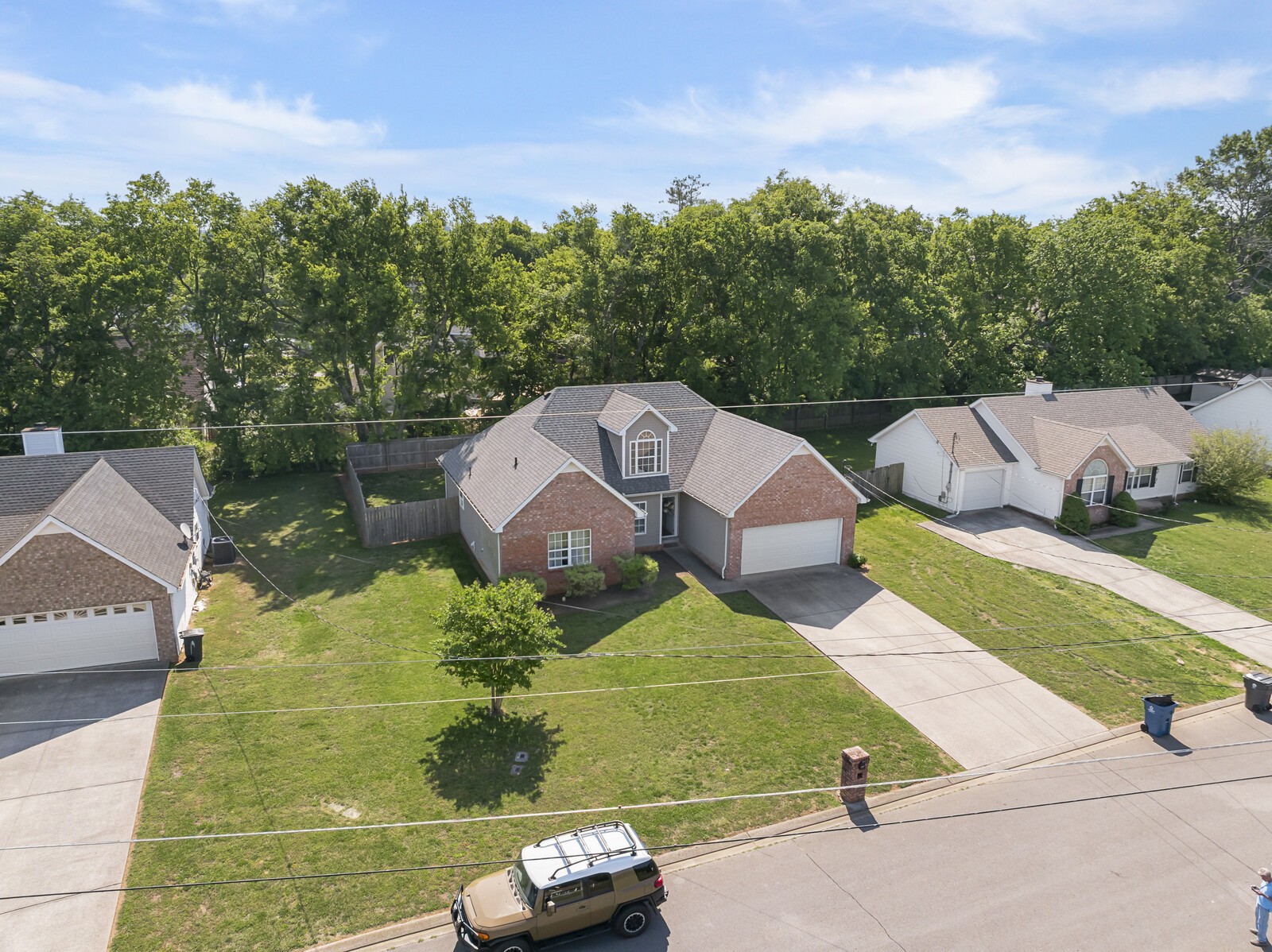 2233 Rosecran Cir