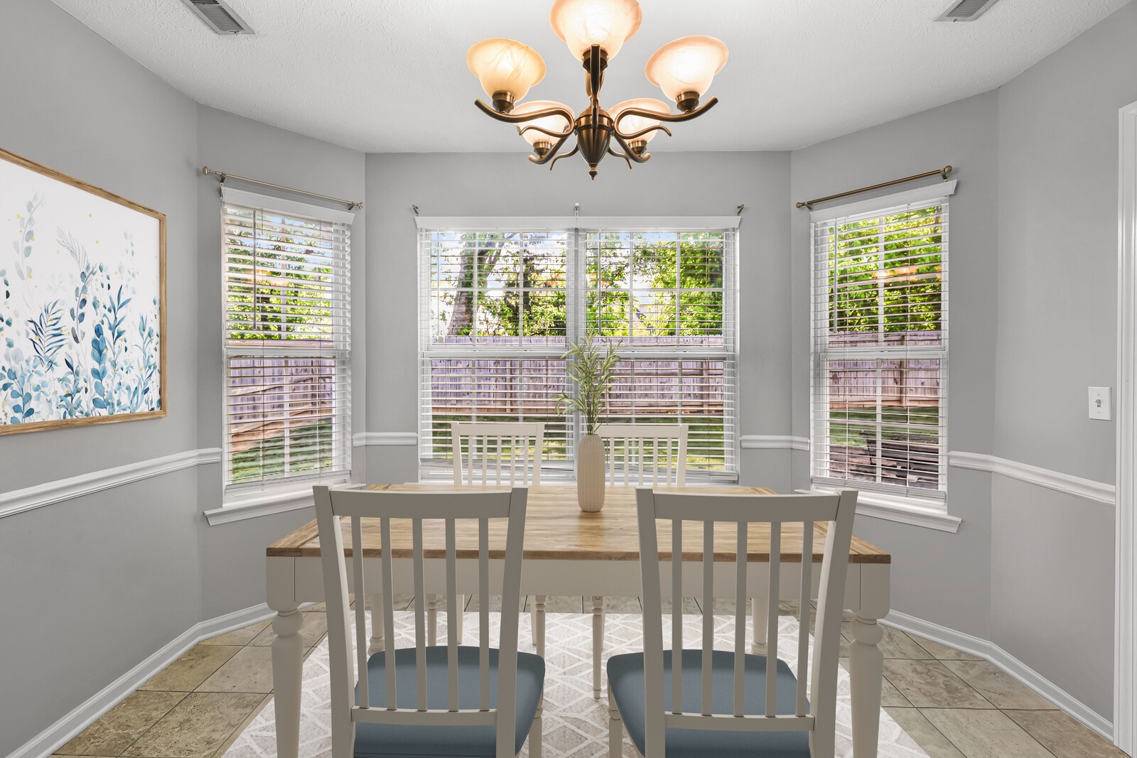 2233 Rosecran Cir