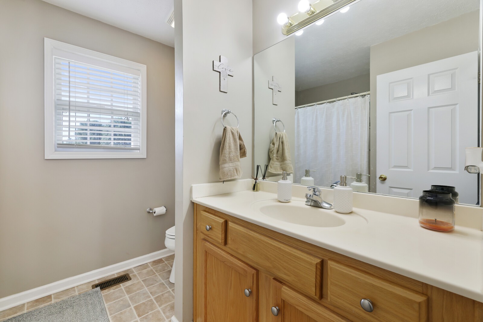 1051 Jacobs Valley Rd