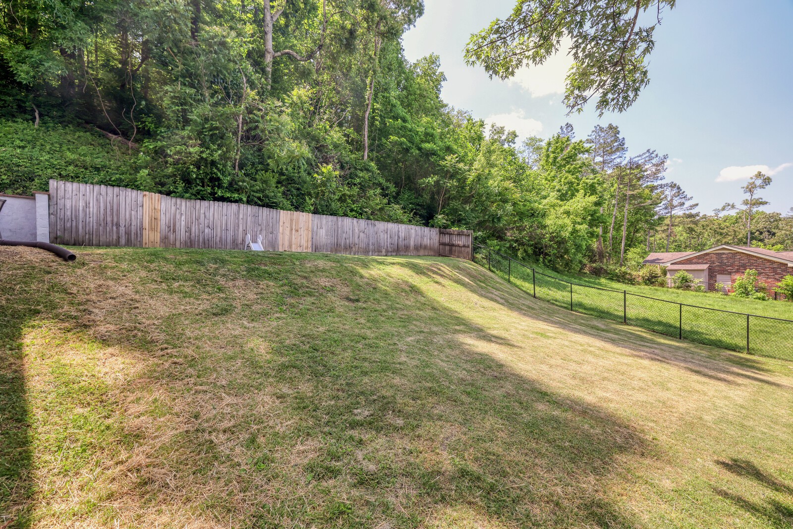 525 Holt Valley Rd