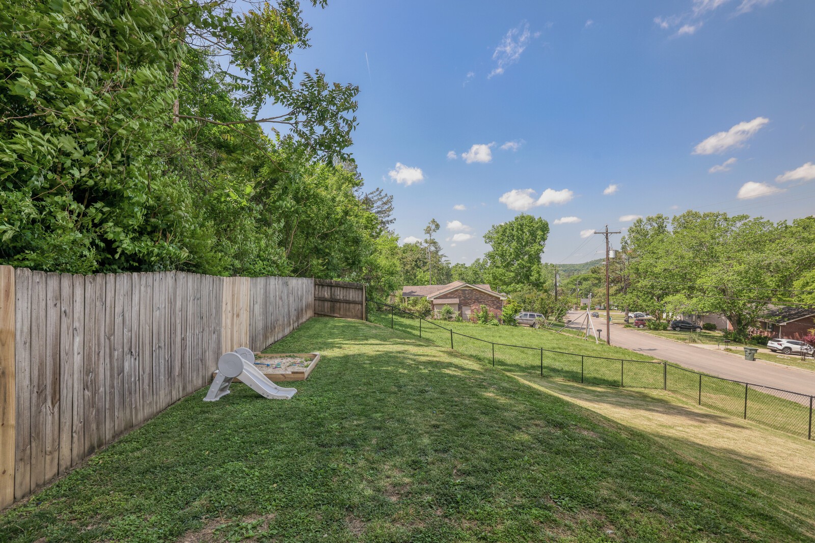 525 Holt Valley Rd