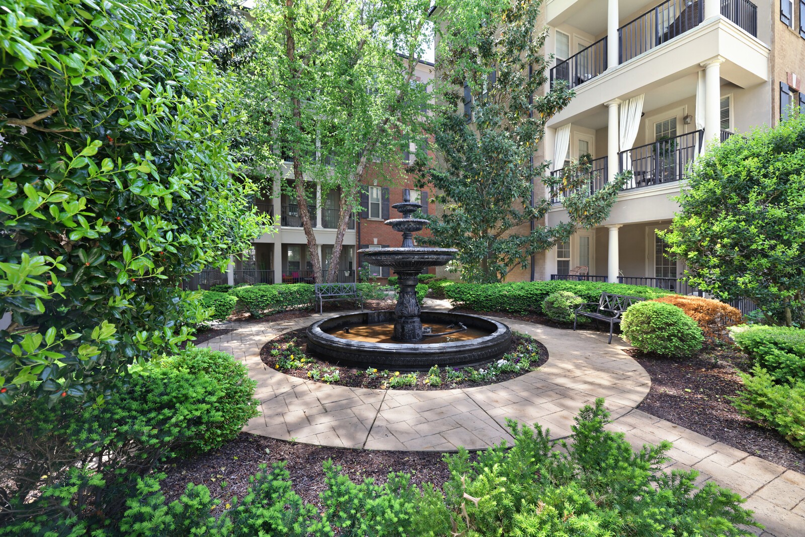 311 Seven Springs Way Unit: 104