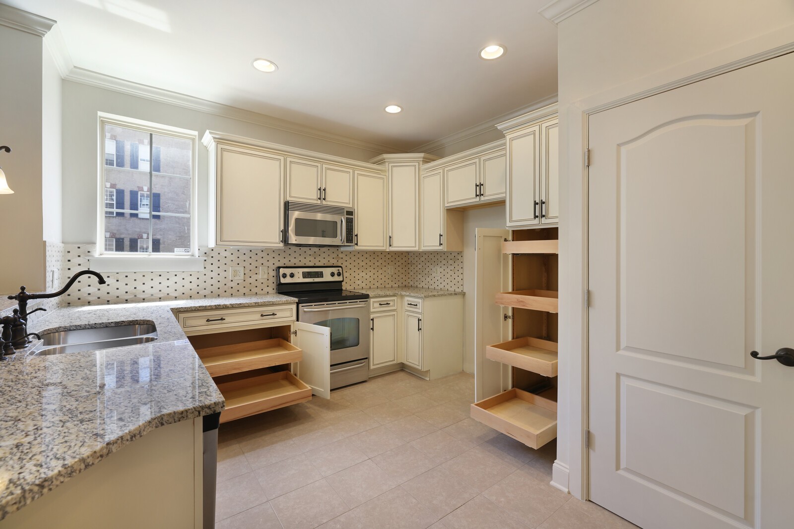 311 Seven Springs Way Unit: 104